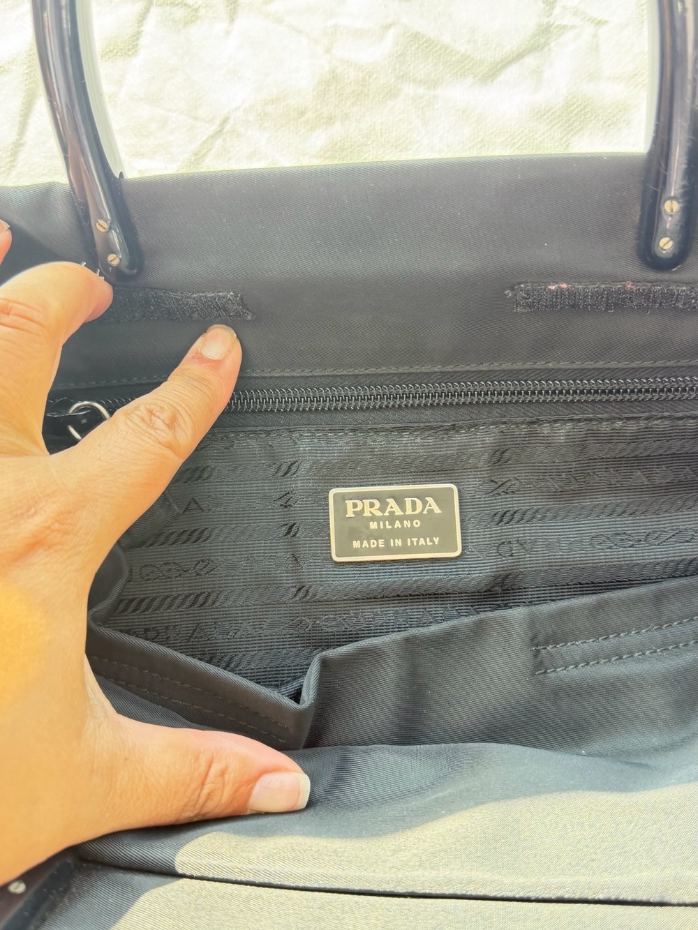 Prada Vintage Tessuto Black Nylon Tote Bag Clear Lucite Plastic Handles Y2K - Picture 5 of 6